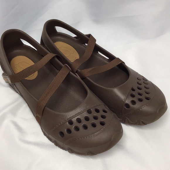 Sz 7 Skechers brown poolside or beach waterproof with velcro ribbons comfy! - Picture 7 of 12